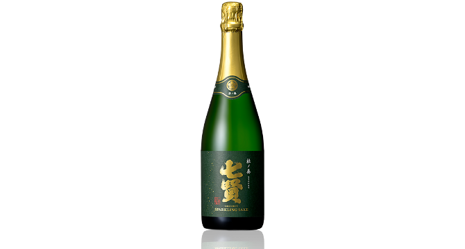 白州の新緑を感じられるスパークリング日本酒「七賢