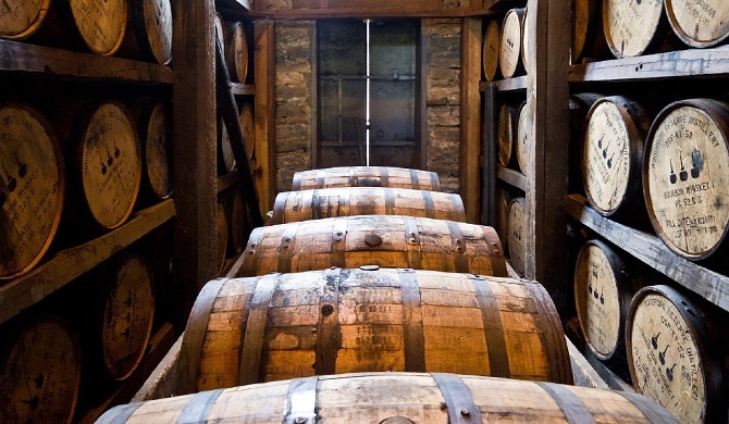 ウイスキー貯蔵樽