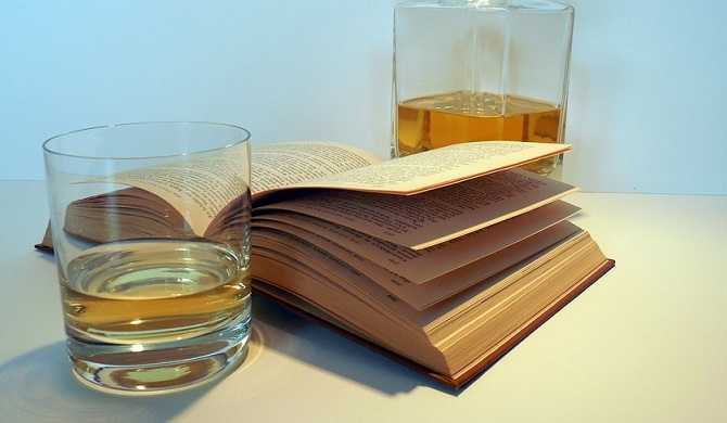 本とウイスキー