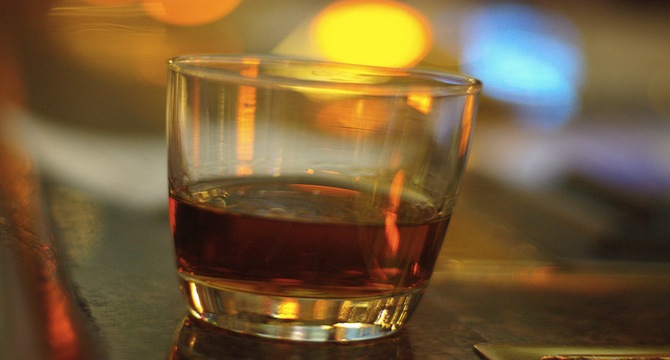 注がれたシンプルなウイスキー