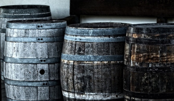 ウイスキー貯蔵樽