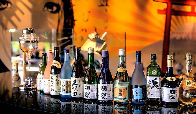 並んだ酒瓶