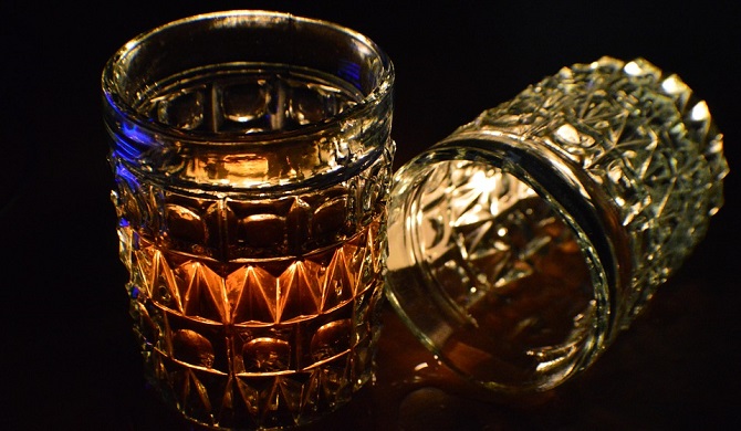 クリスタルグラスのブランデー