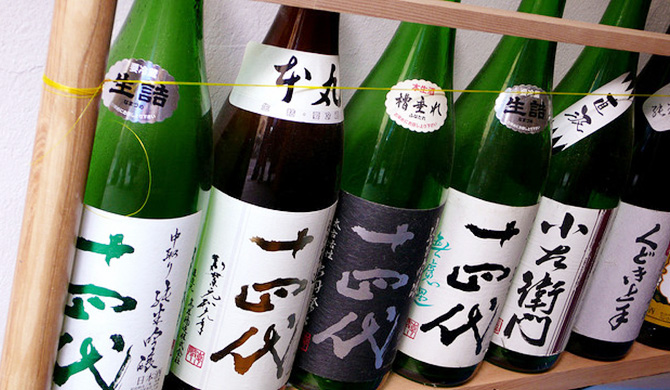 日本酒ファンを魅了！「十四代 龍月」の魅力と買取相場を知る 