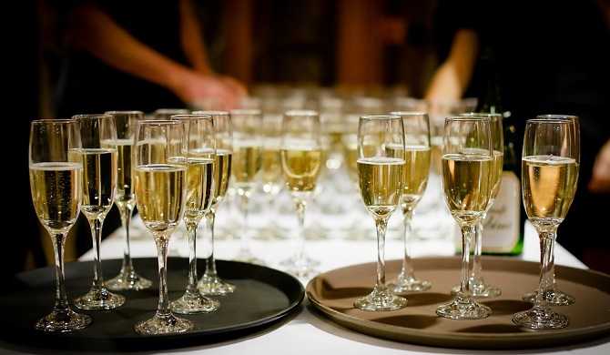 傑出した良年！「サロン 1990年」の魅力と買取相場 - サケウル