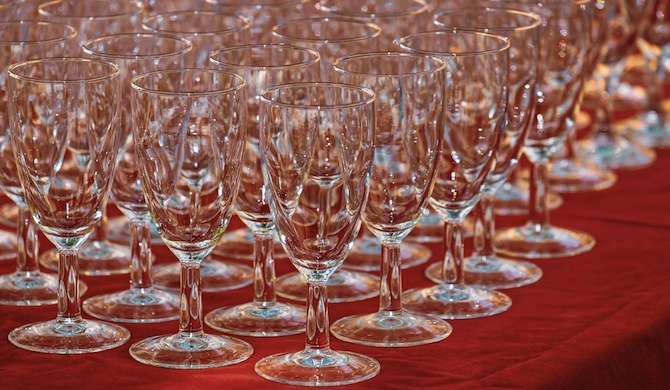 並べられたシャンパーニュグラス