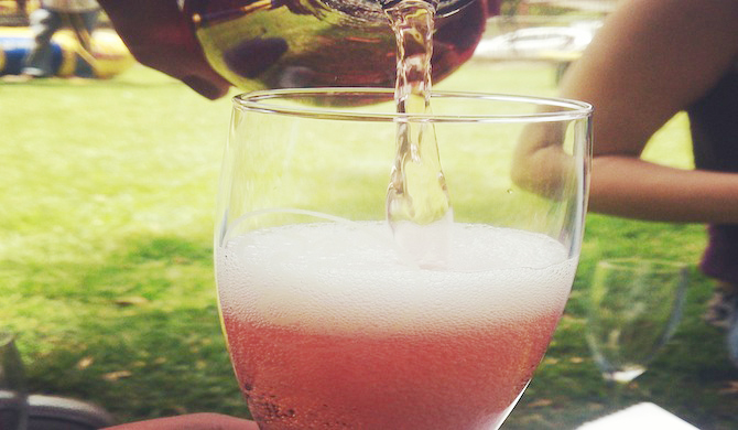 注がれているシャンパーニュ