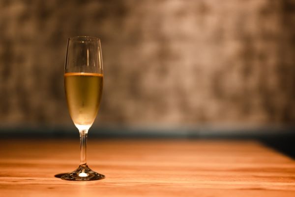おでんに合うお酒 白ワイン