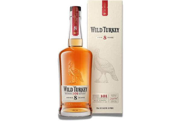 ワイルドターキーはどんなお酒？種類別の定価や味・終売情報まで