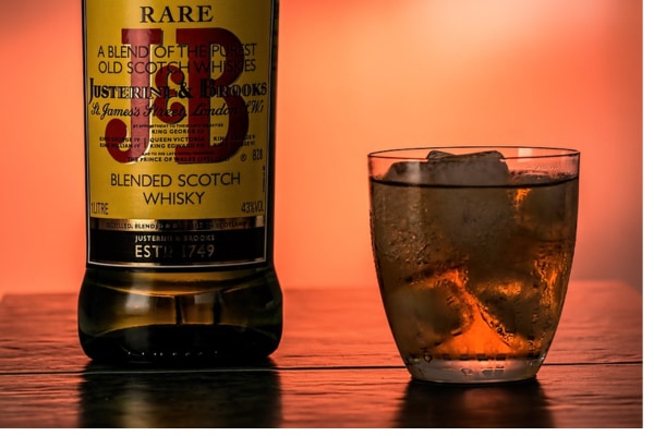 ウイスキーとは